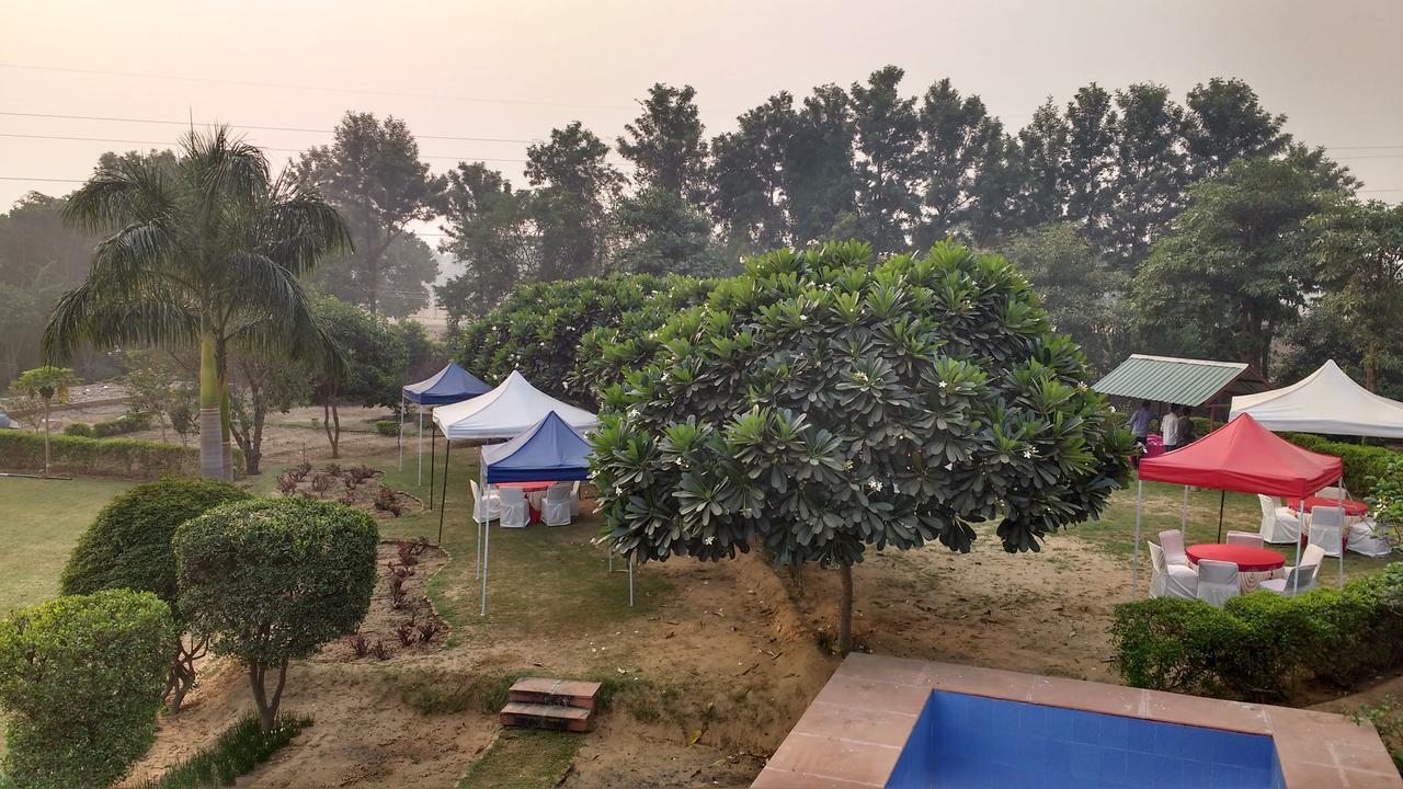 Club Awara Holiday Resort มาเนซาร์ ภายนอก รูปภาพ