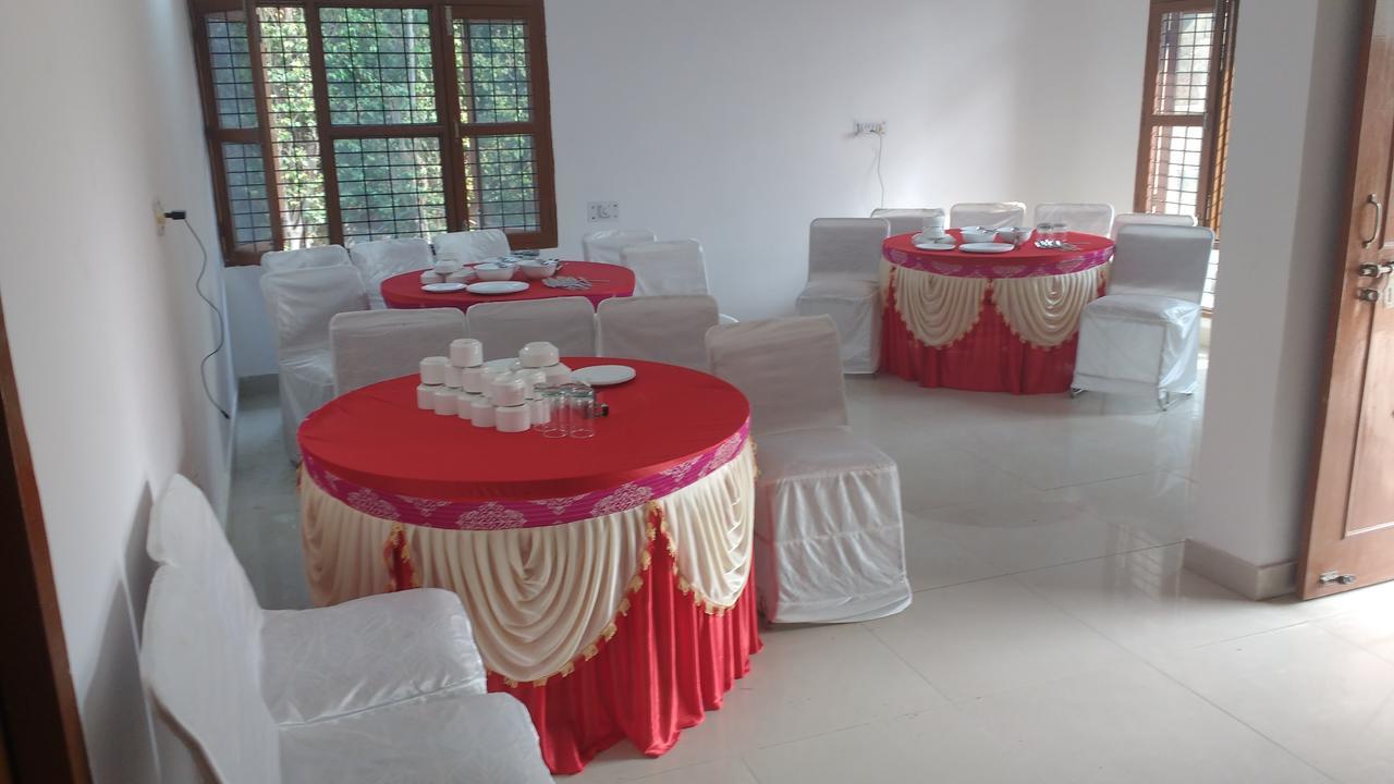 Club Awara Holiday Resort มาเนซาร์ ภายนอก รูปภาพ
