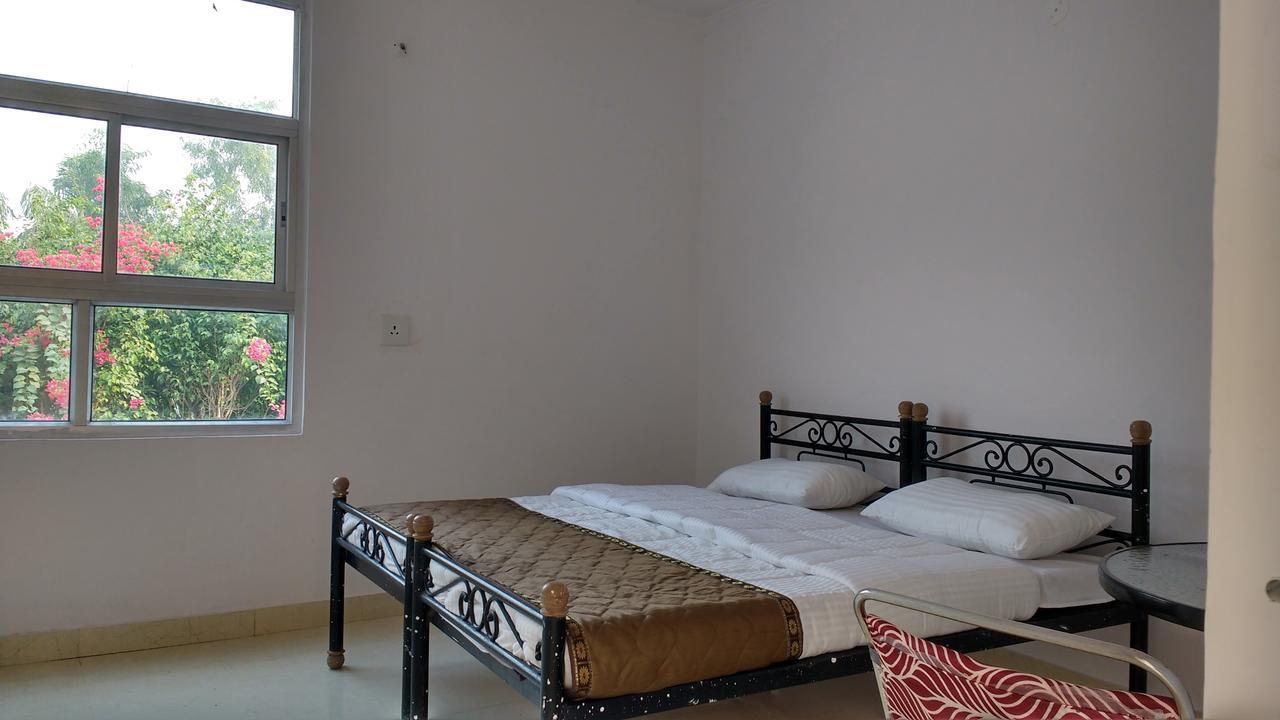 Club Awara Holiday Resort มาเนซาร์ ภายนอก รูปภาพ